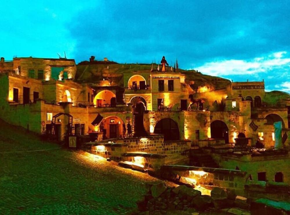 Phocas Cave Suites 2/71