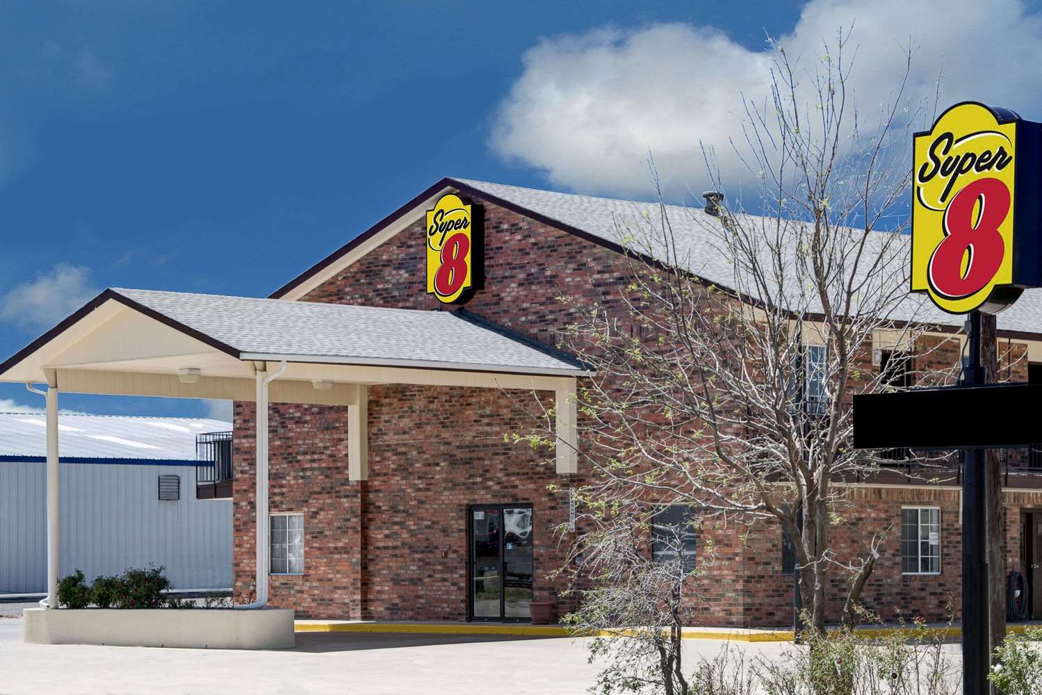 Super 8 By Wyndham Dumas Tx 2/7