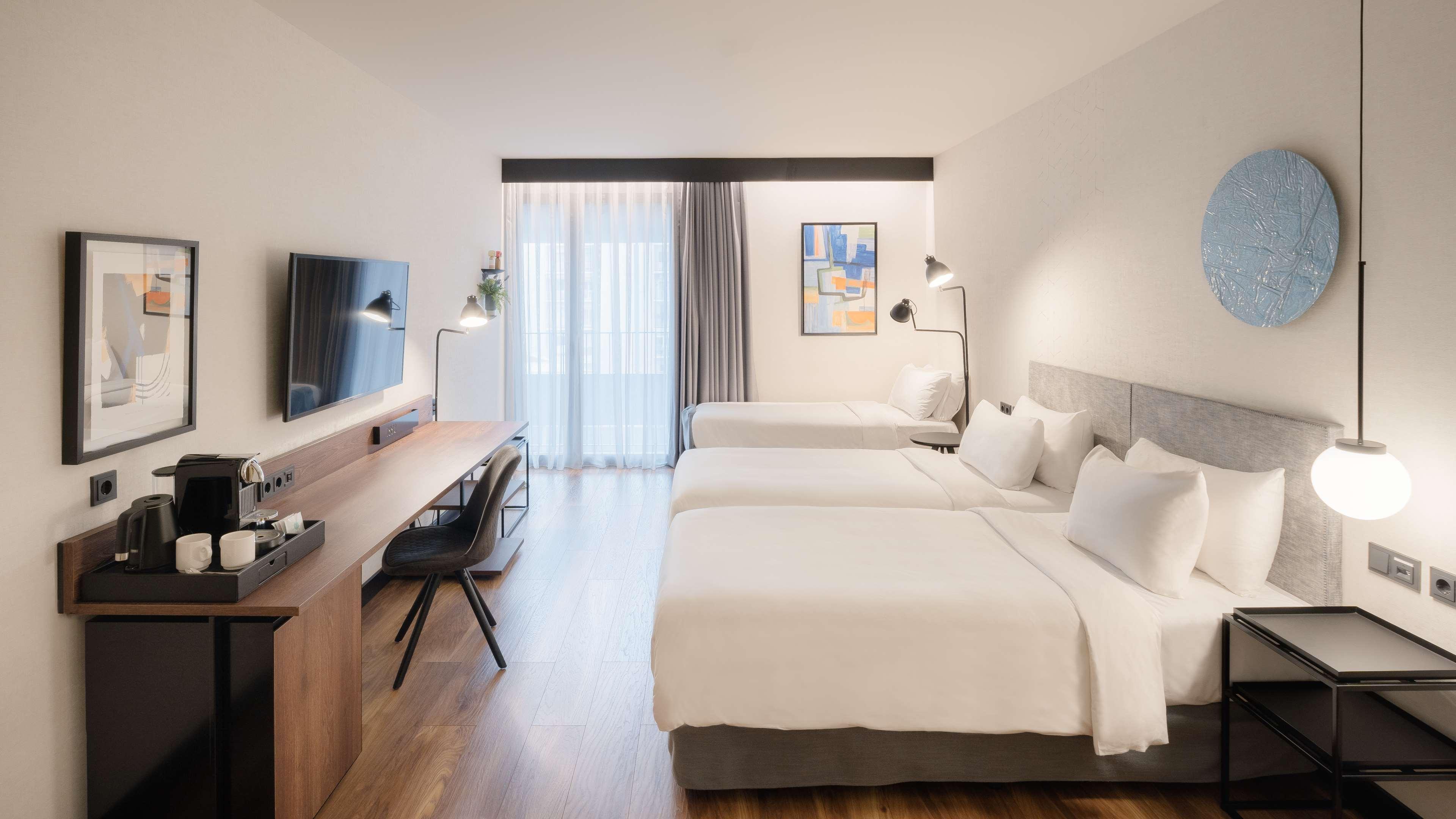 غرفة بريميوم ديلوكس بسرير مزدوج، Radisson Blu 1882 Hotel Sagrada Familia Barcelona (ex. Hotel Barcelona 1882) 2/3