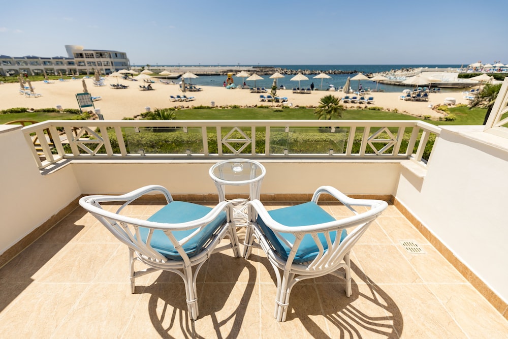 Sunrise Alex Avenue Hotel 34/50