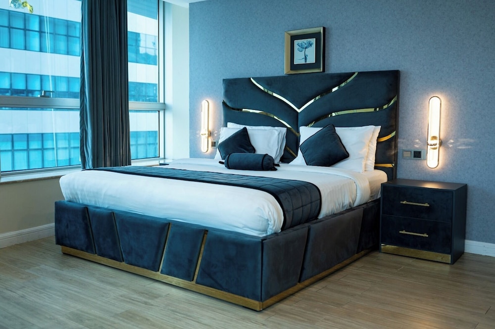 1 BEDROOM, APARTMENT