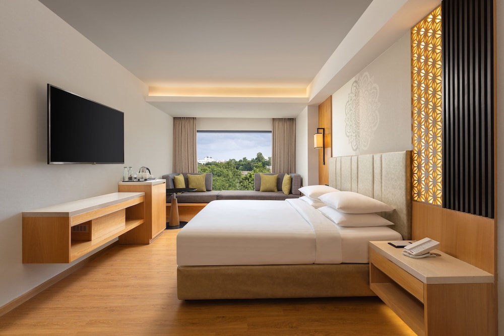 غرفة بريميوم بسرير كينج، Courtyard Tiruchirappalli 2/5