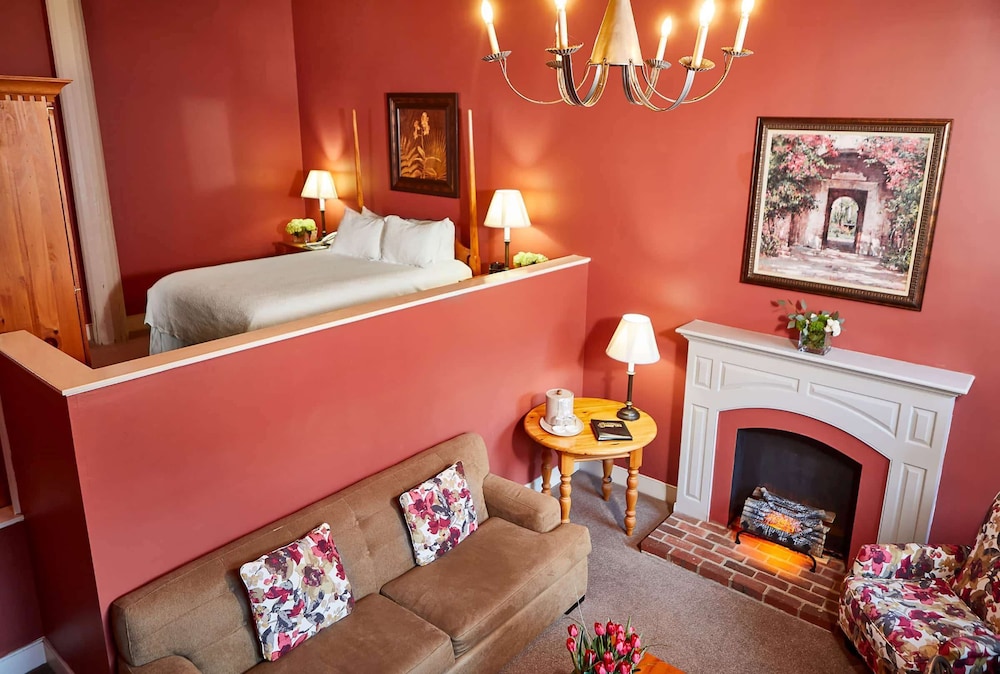 The Historic Brookstown Inn, Trademark Collection by Wyndham 50/72