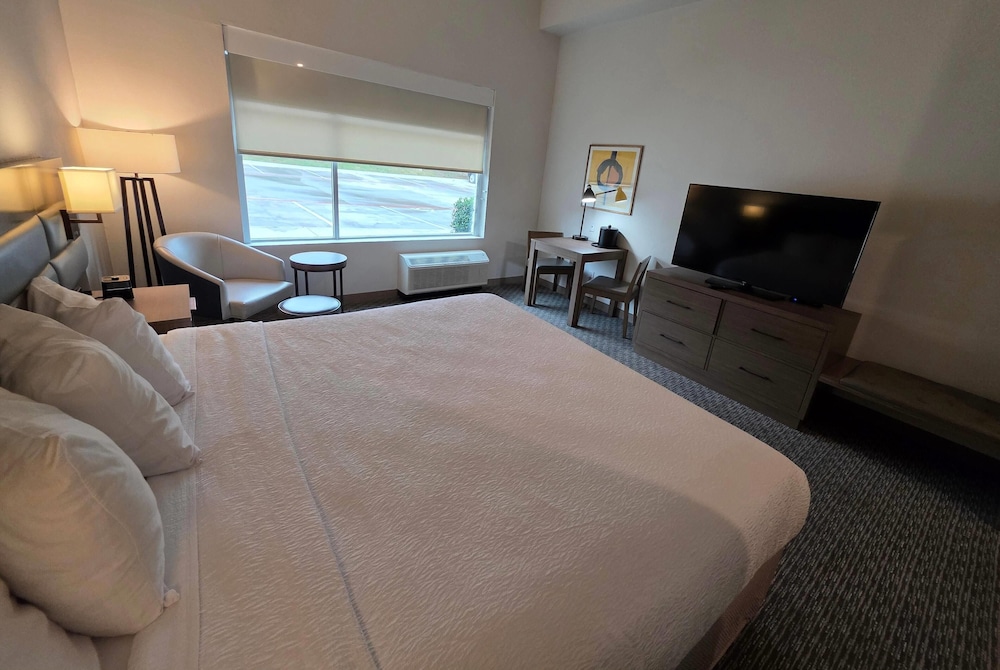 Hawthorn Extended Stay Austin North 23/50