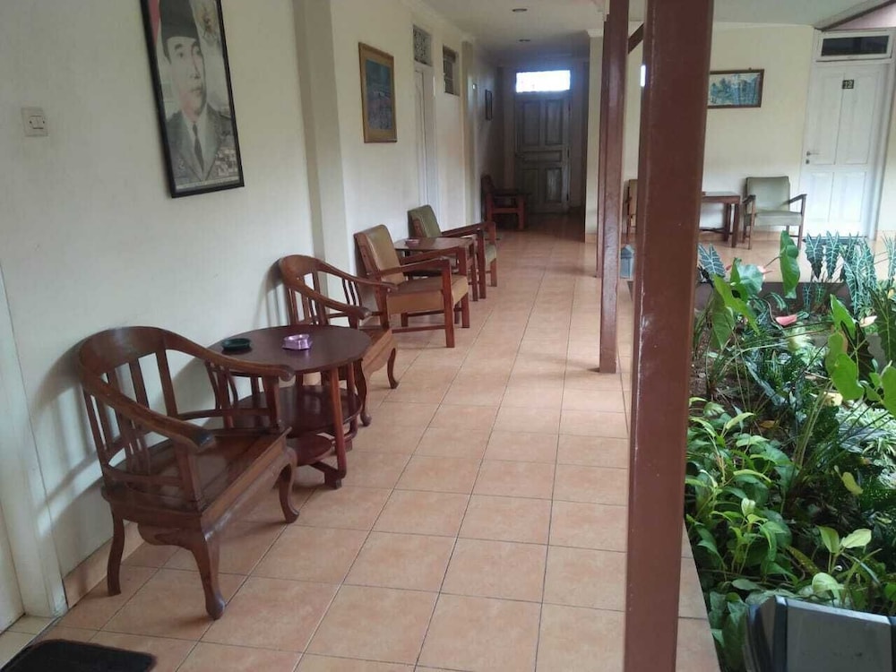 Hotel Besar Purwokerto 38/50