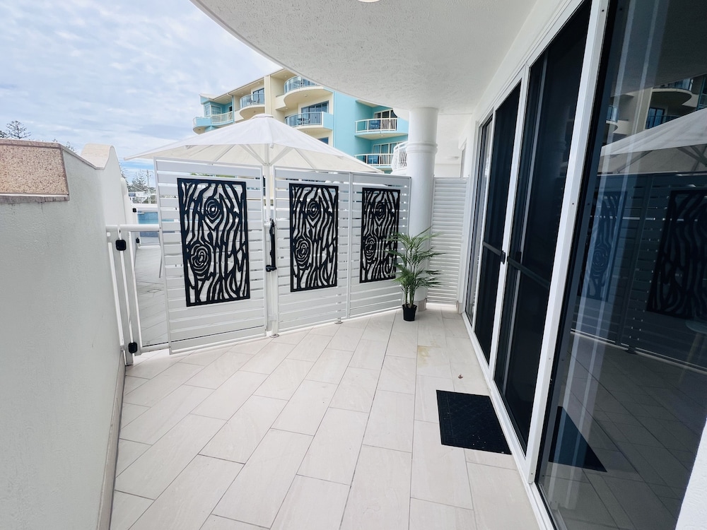 AQUARIUS RESORT 36/82
