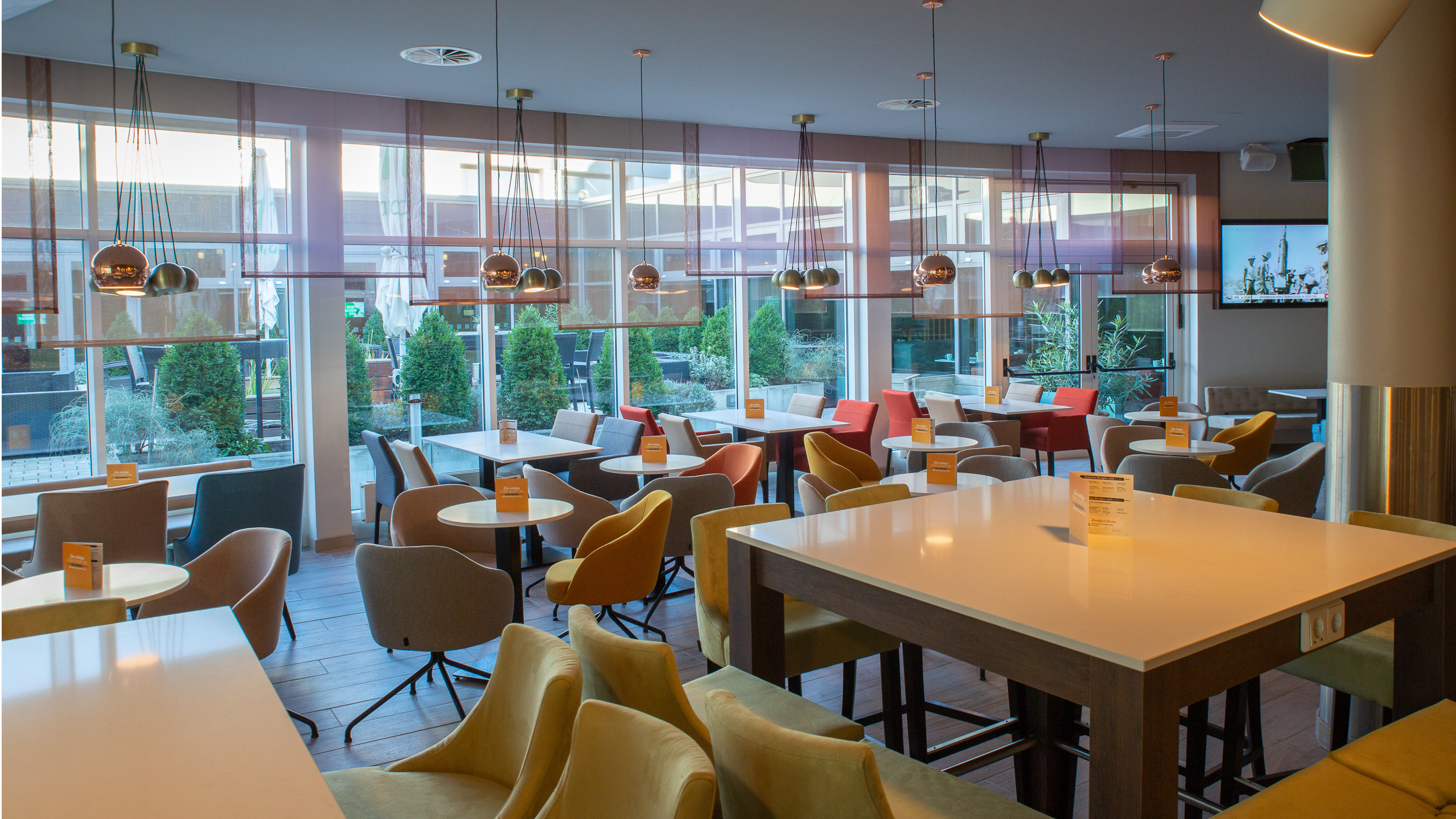 Holiday Inn Berlin Airport Conference Centre Formerly Holiday Inn Berlin International Airport 57/75