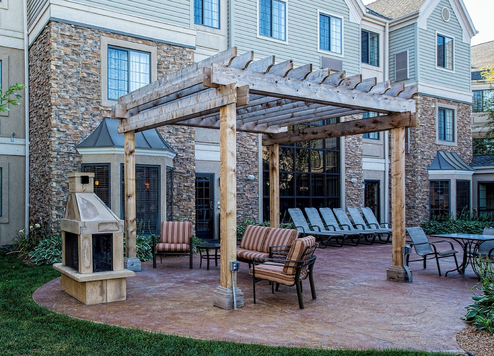 Candlewood Suites Eagan Arpt South - Mall Area, an IHG Hotel 6/68
