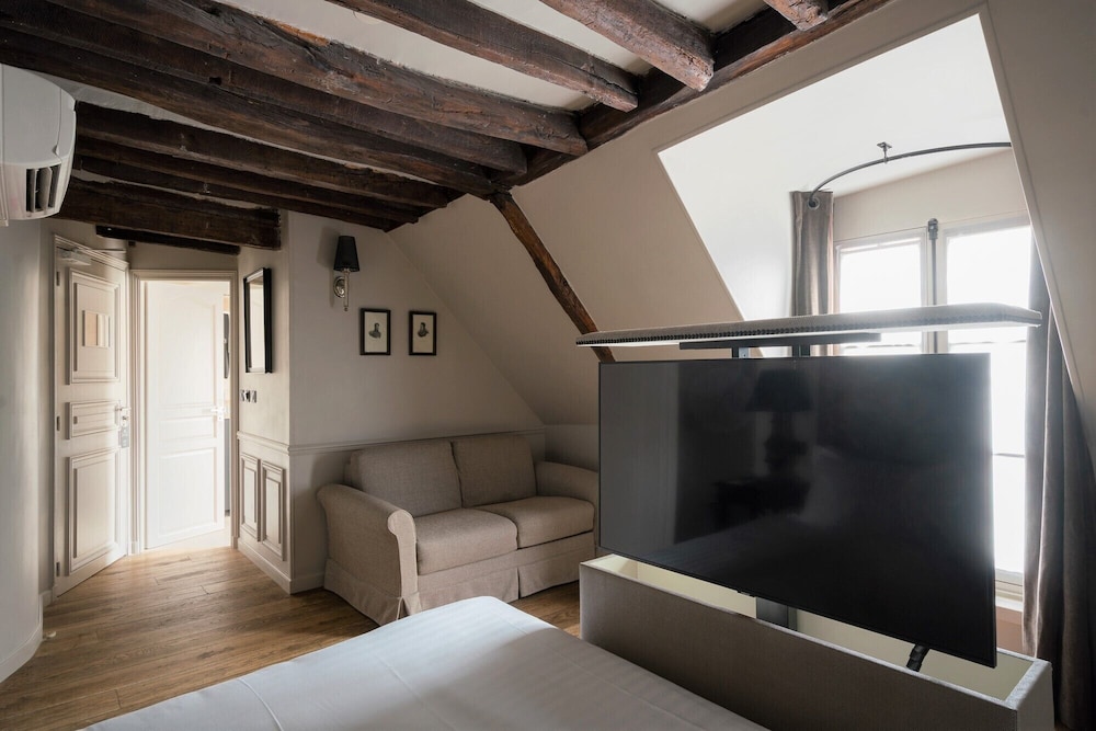 Hotel Saint Louis En L Isle 44/64