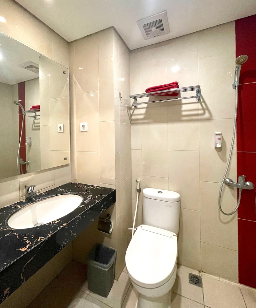 Brothers inn Babarsari 30/33