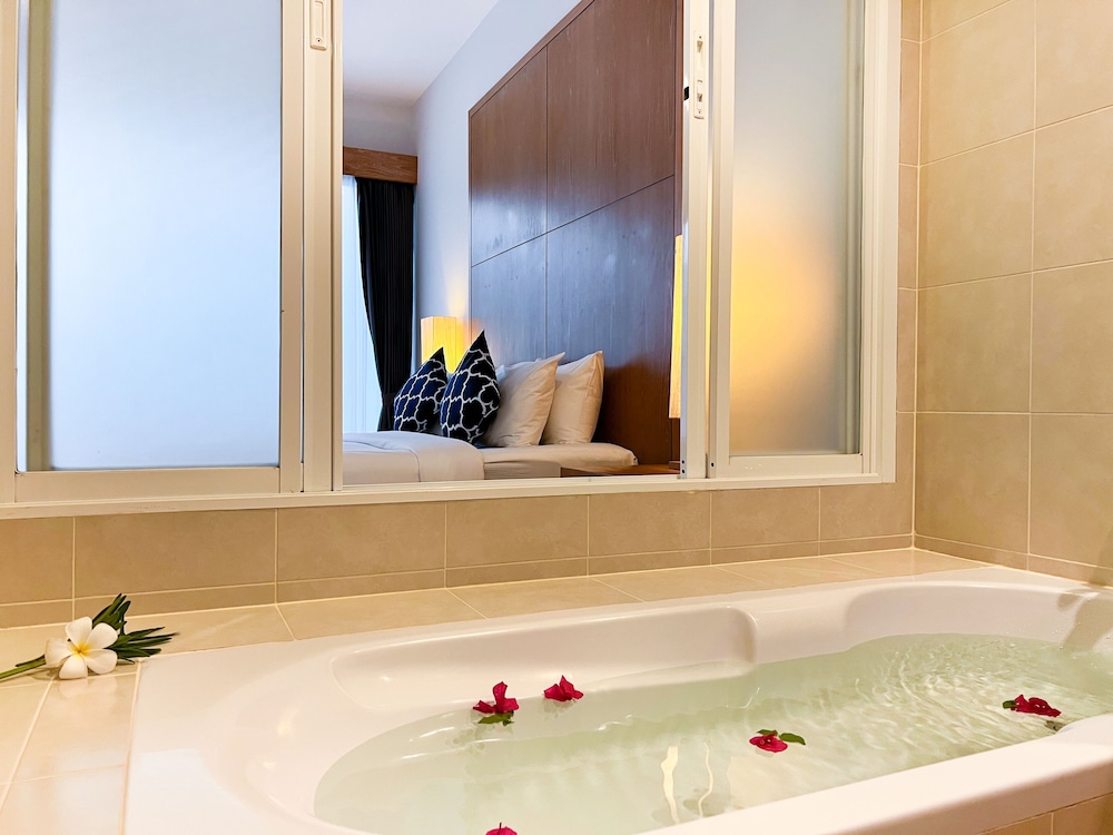 Blu Pine Villa and Pool Access 37/41