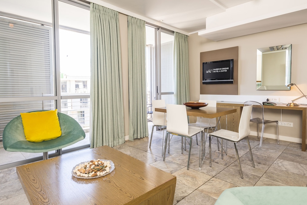 aha Harbour Bridge Hotel & Suites 43/65