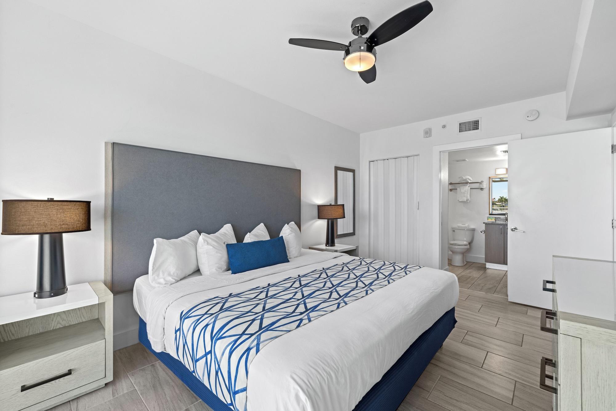 2 Bedrooms, Premium, Suite, Bay Front, 2 Bathrooms