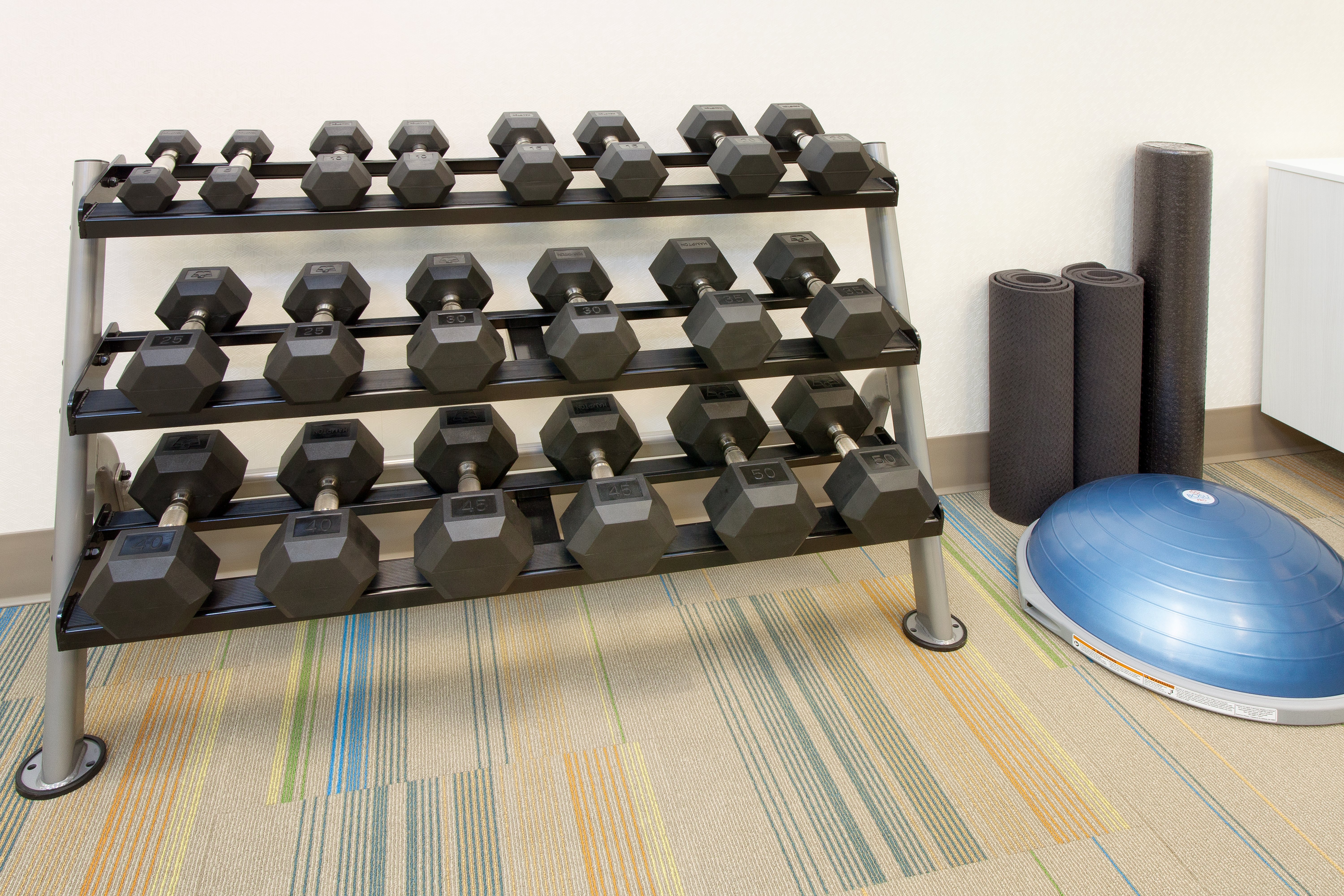 Holiday Inn Express and Suites Sterling Heights-Detroit Area 12/23
