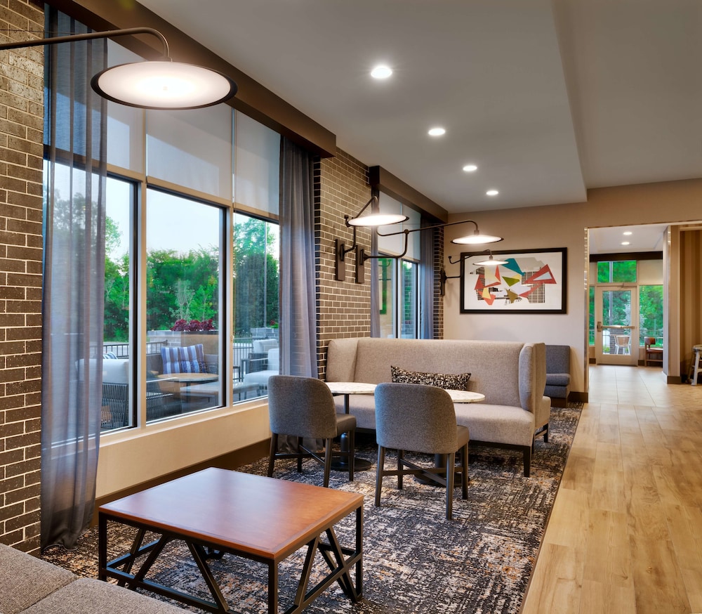 Hyatt Place Fayetteville/Springdale 18/33