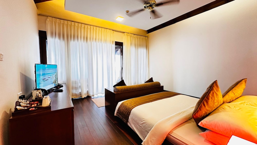 Medhufushi Island Resort 23/96