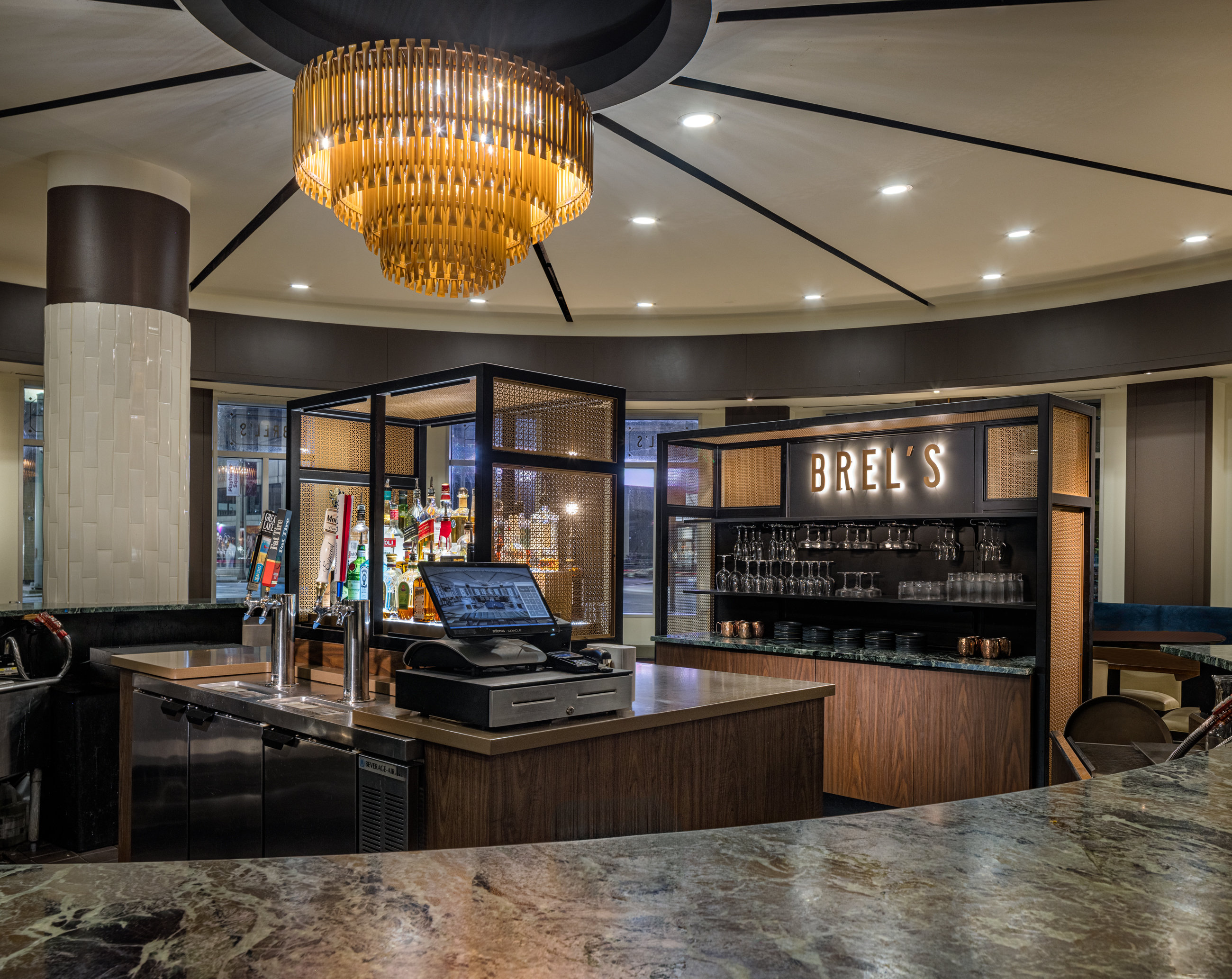 Crowne Plaza Cleveland At Playhouse Square An Ihg Hotel 11/77