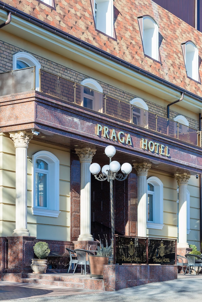 Praga Hotel Tashkent in TASHKENT