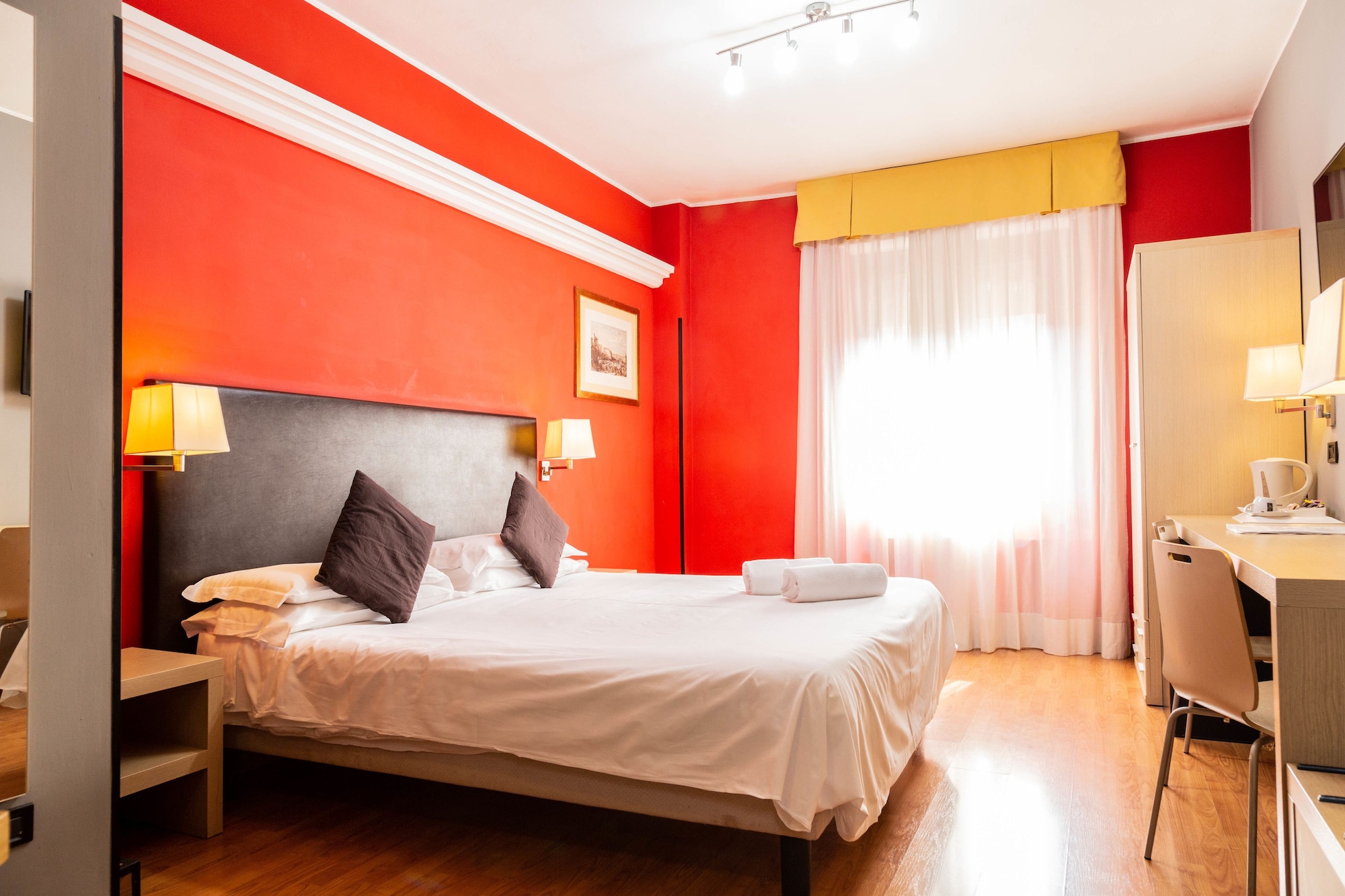 ROOM, DOUBLE BED, WITH EXTRA BED