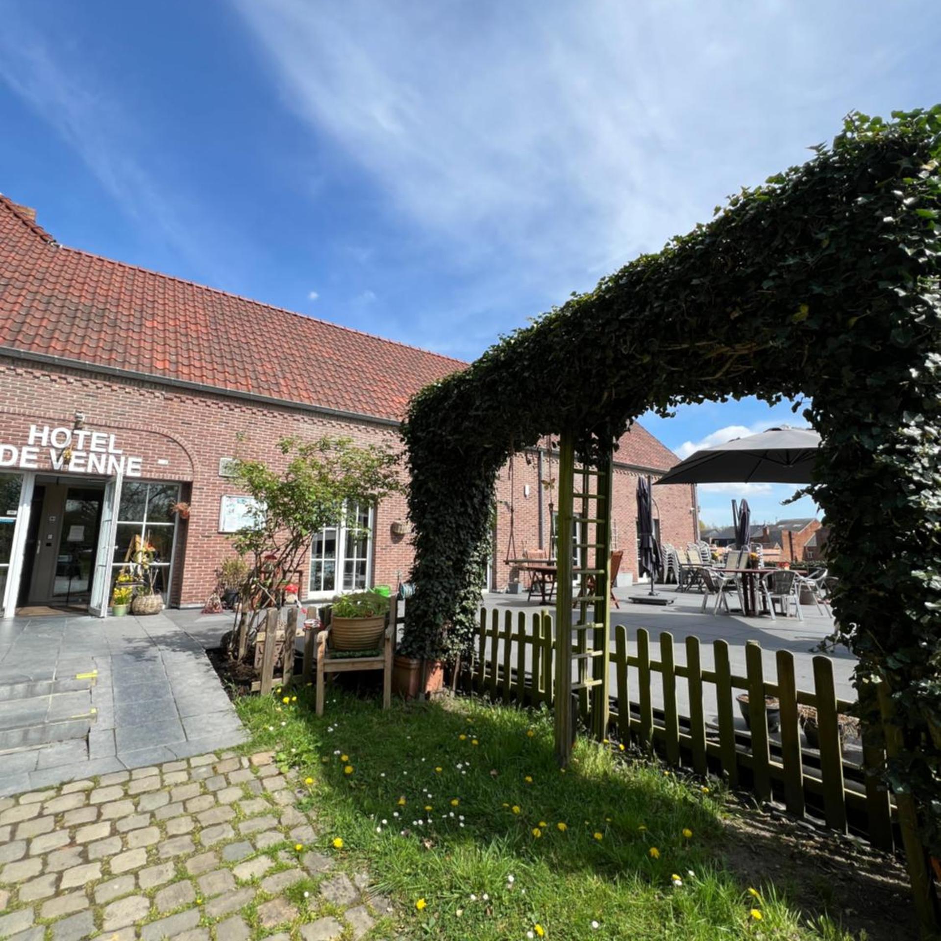 Hotel De Venne 41/50