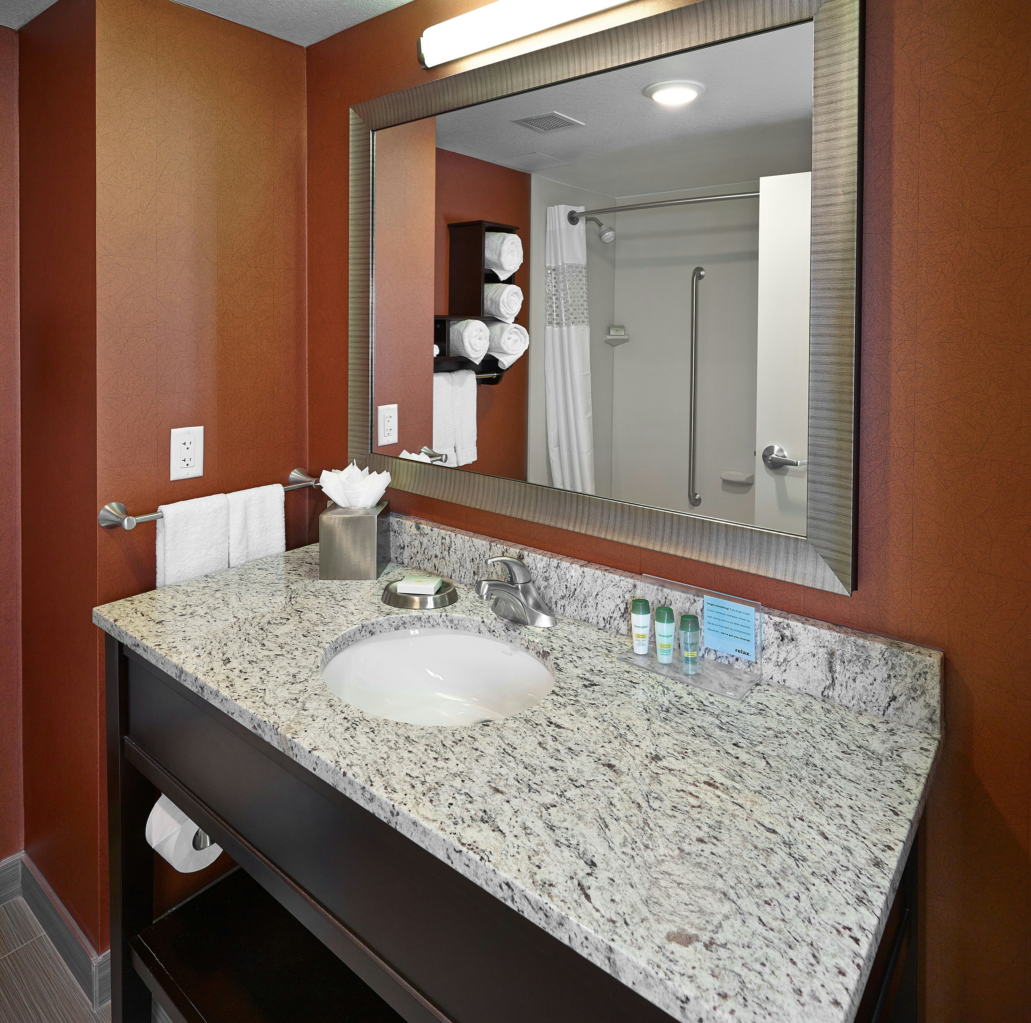 ROOM, 2 QUEEN BEDS, ACCESSIBLE