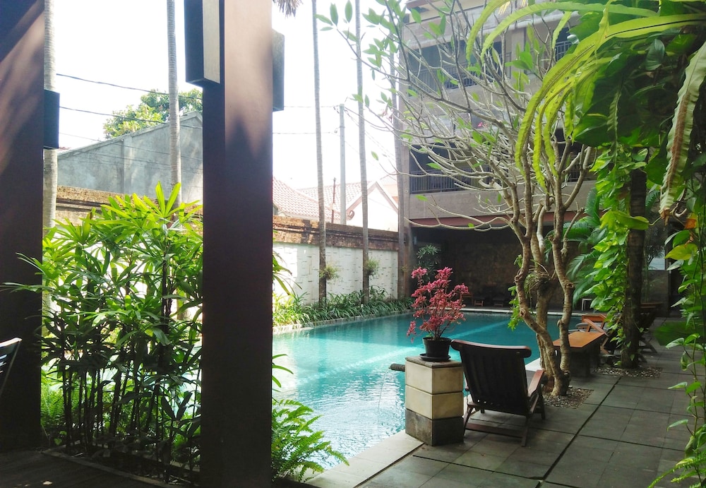 ECLIPSE Hotel 21/34