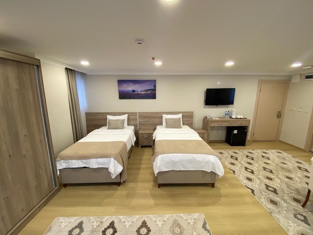 Simal Hotel 20/50