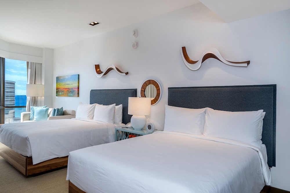 HYATT CENTRIC WAIKIKI BEACH 12/69