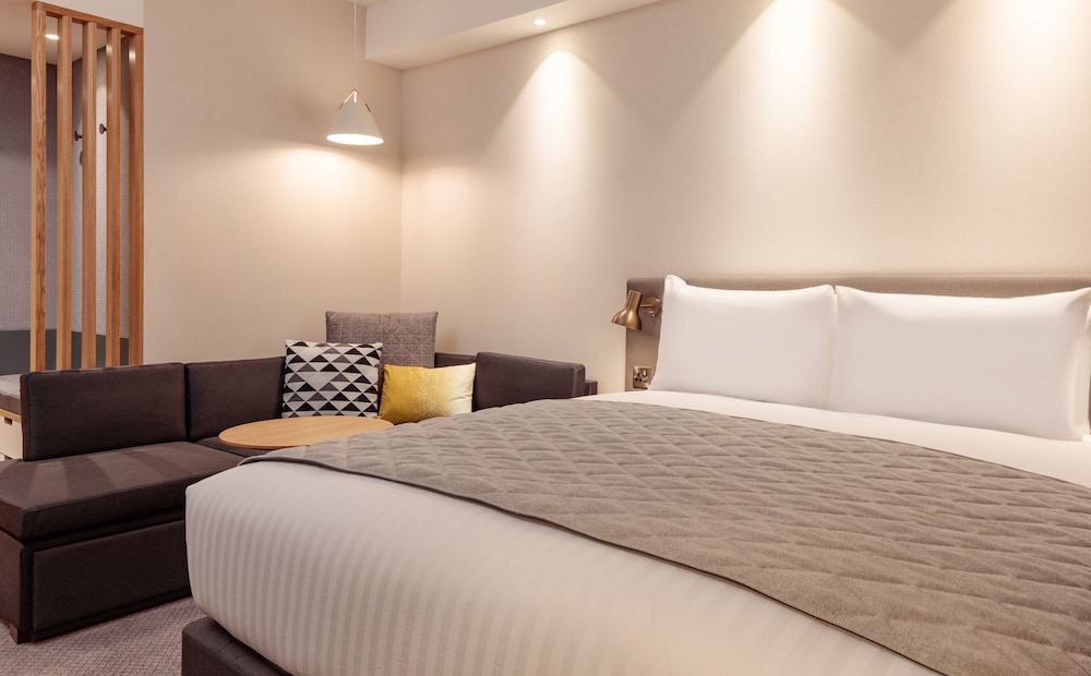 Holiday Inn London - Heathrow Bath Road 18/76