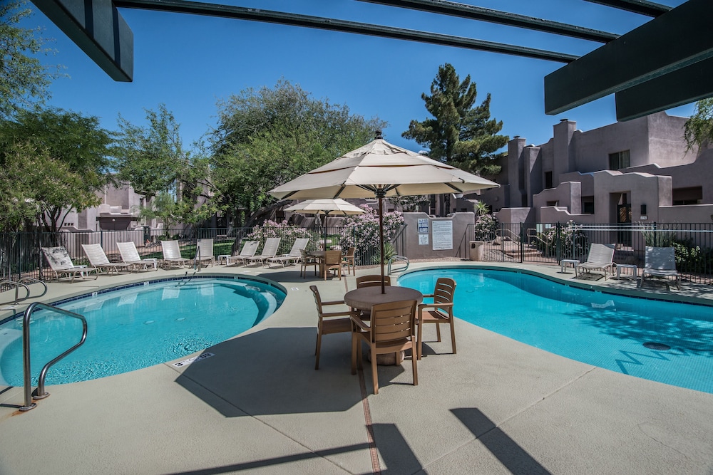 Villas of Cave Creek 6/42