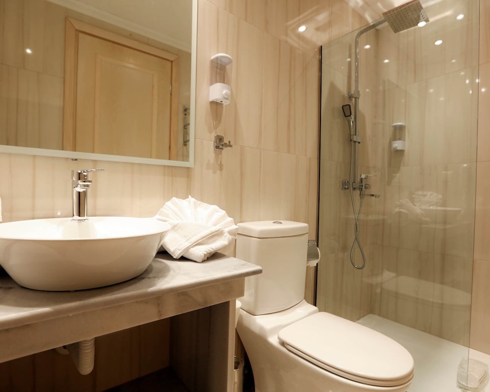 Cavomarina Beach Hotel - Adults Only 60/62