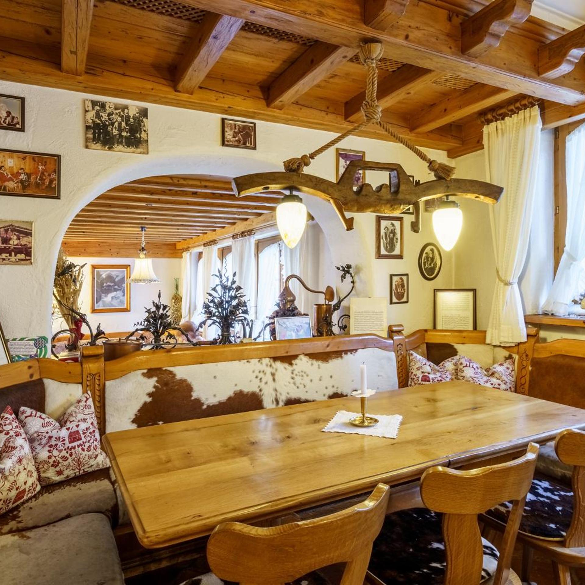 HOTEL ALPENROYAL 10/55