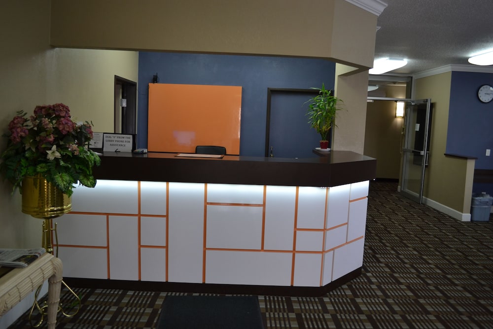 Countryside Inn Suites Fremont 2/45