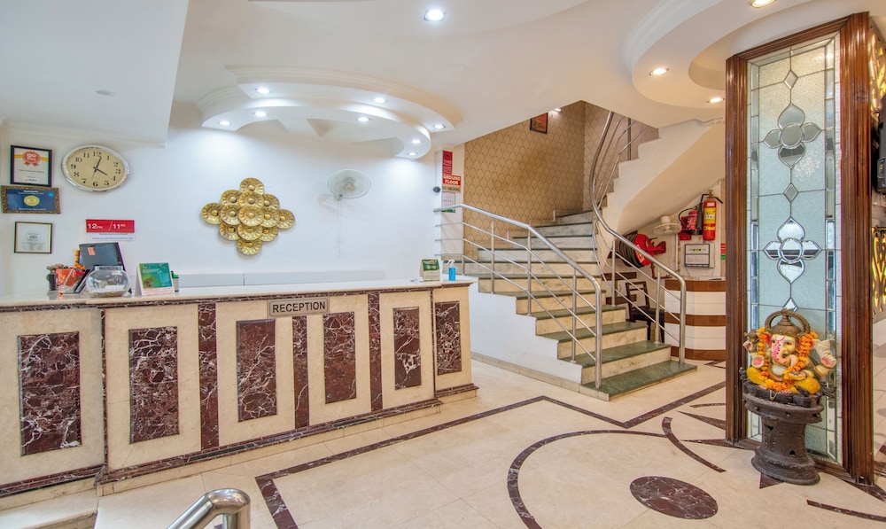 Hotel Paras International 12/49