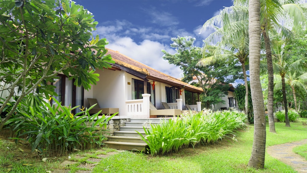 Vinh Hung Riverside Resort 64/78