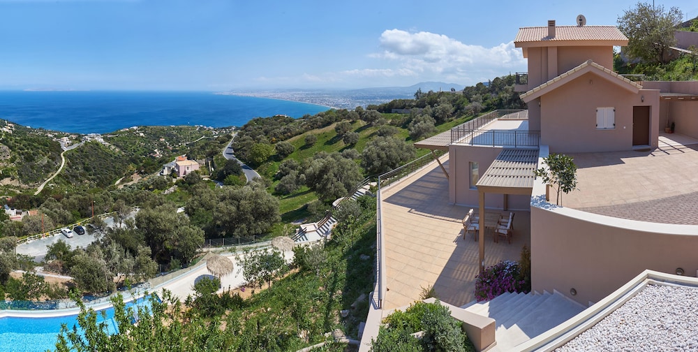 Villa Omikron 33/42