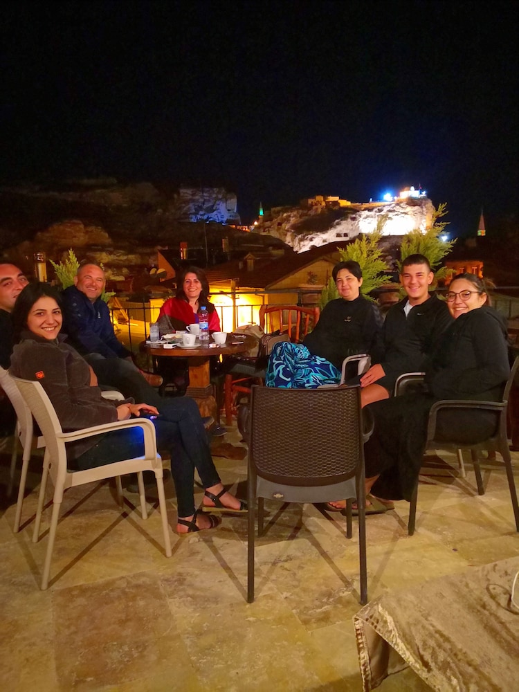 Larissa Cave Hotel 44/50