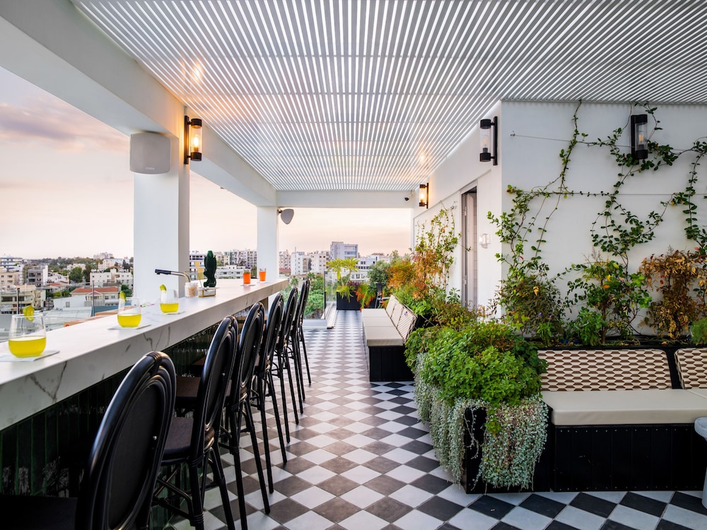 Liv Urban Larnaca 42/50