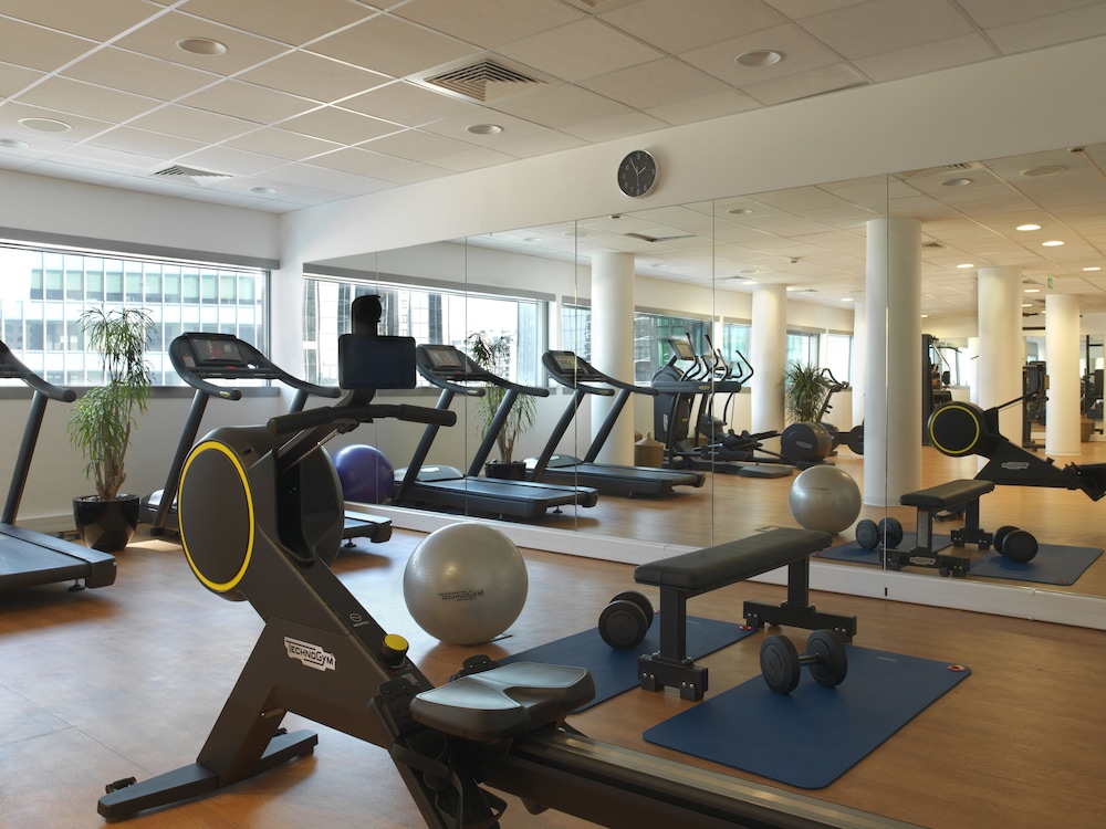 Melia Paris La Defense 48/73