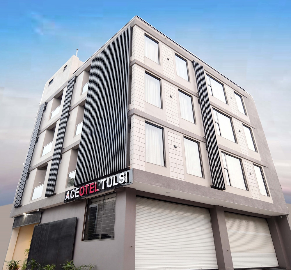 Aceotel Select Tulsi Vijay Nagar 2/44