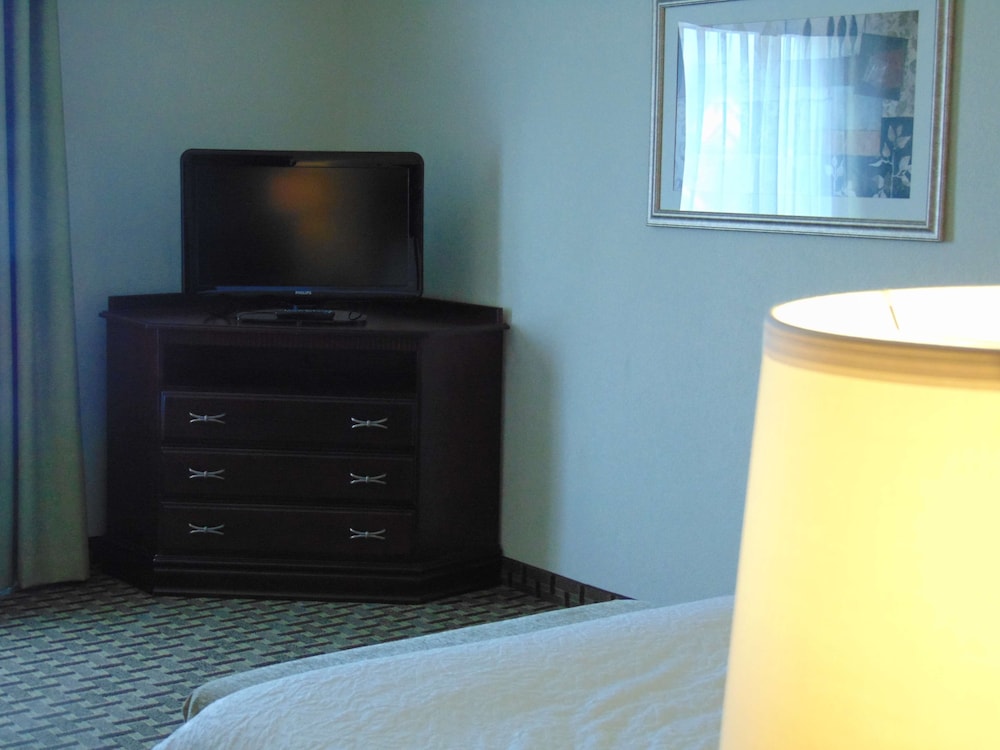 Hampton Inn & Suites Cleveland-Mentor 15/45