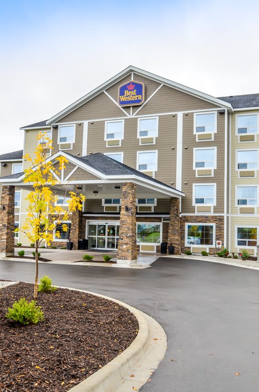 Best Western Thompson Hotel Suites 38/43