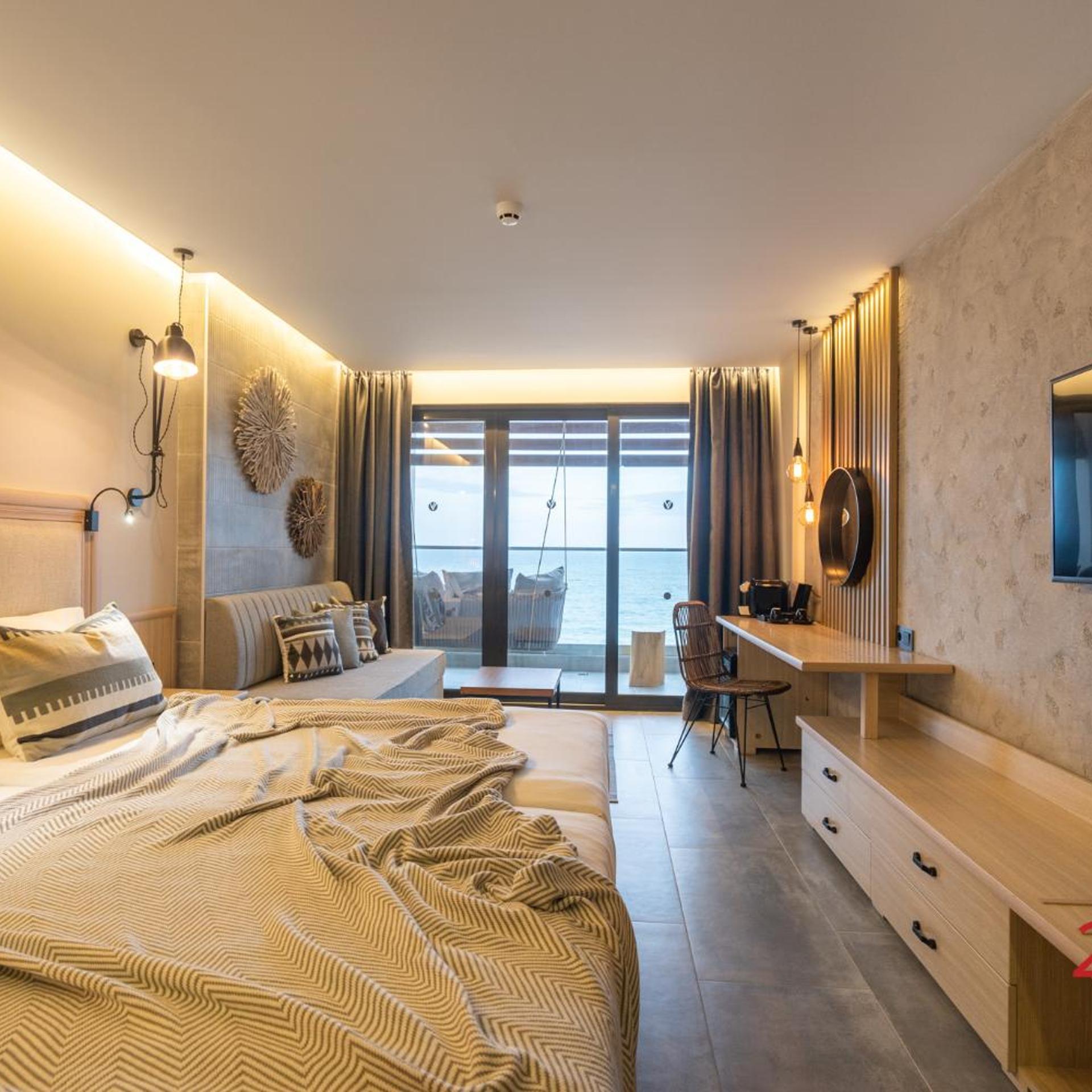 Concept, Double Bed, Sea View, Adult Only, Infinity Pool Access 4/9