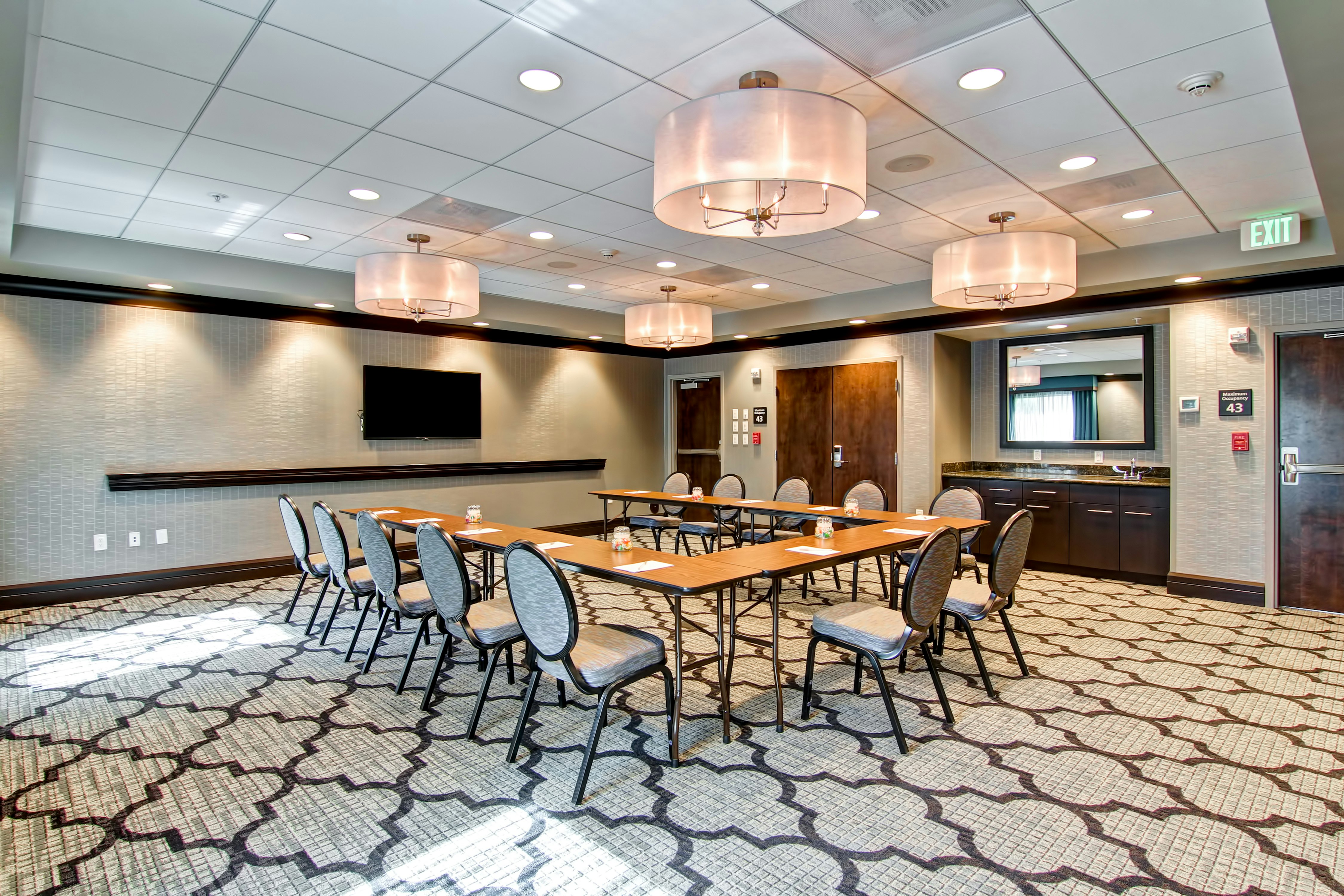 Hampton Inn Suites Bellevue Downtown Seattle Wa 48/53