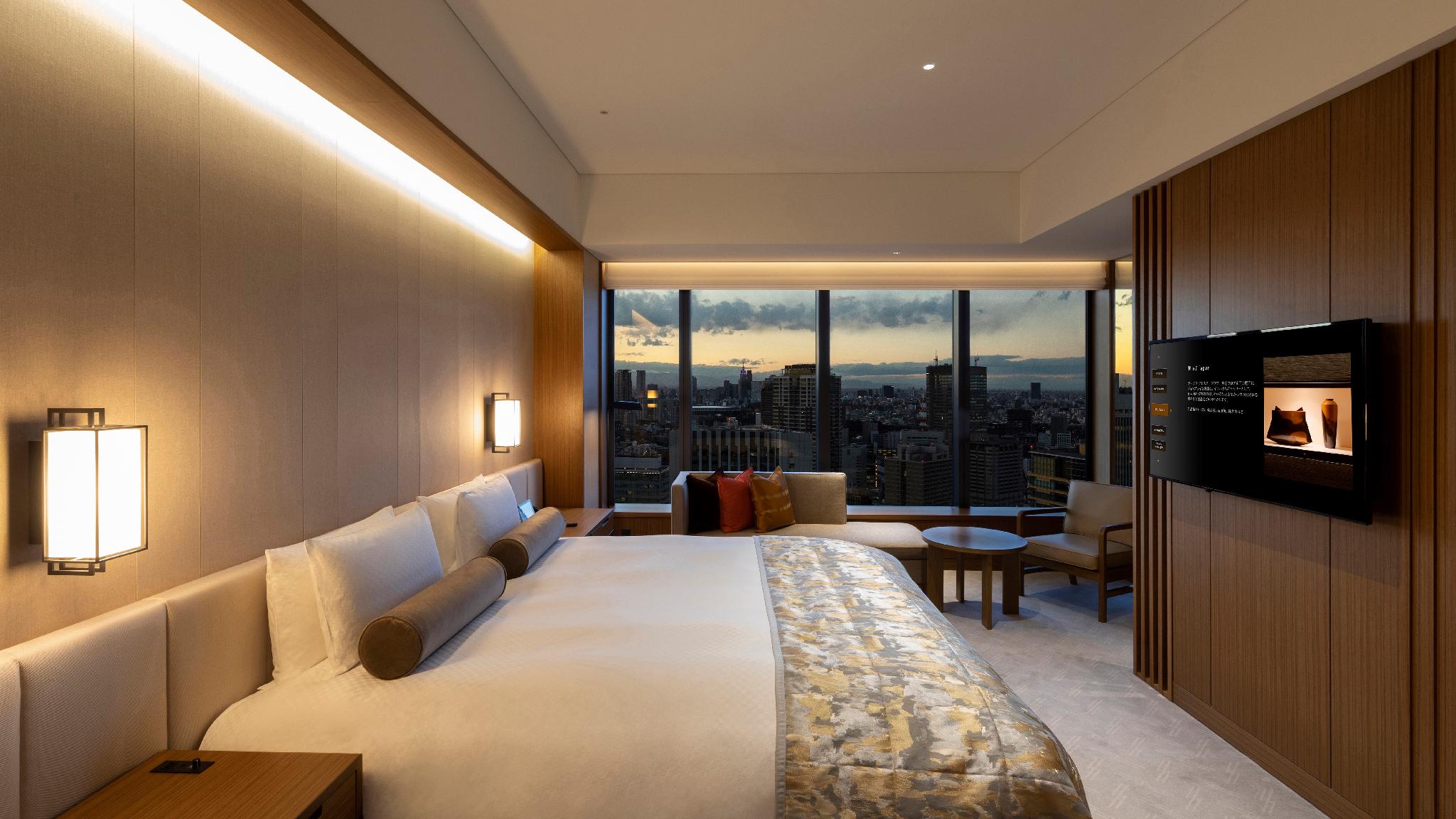 Prestige, King Bed, Night View, High Floor