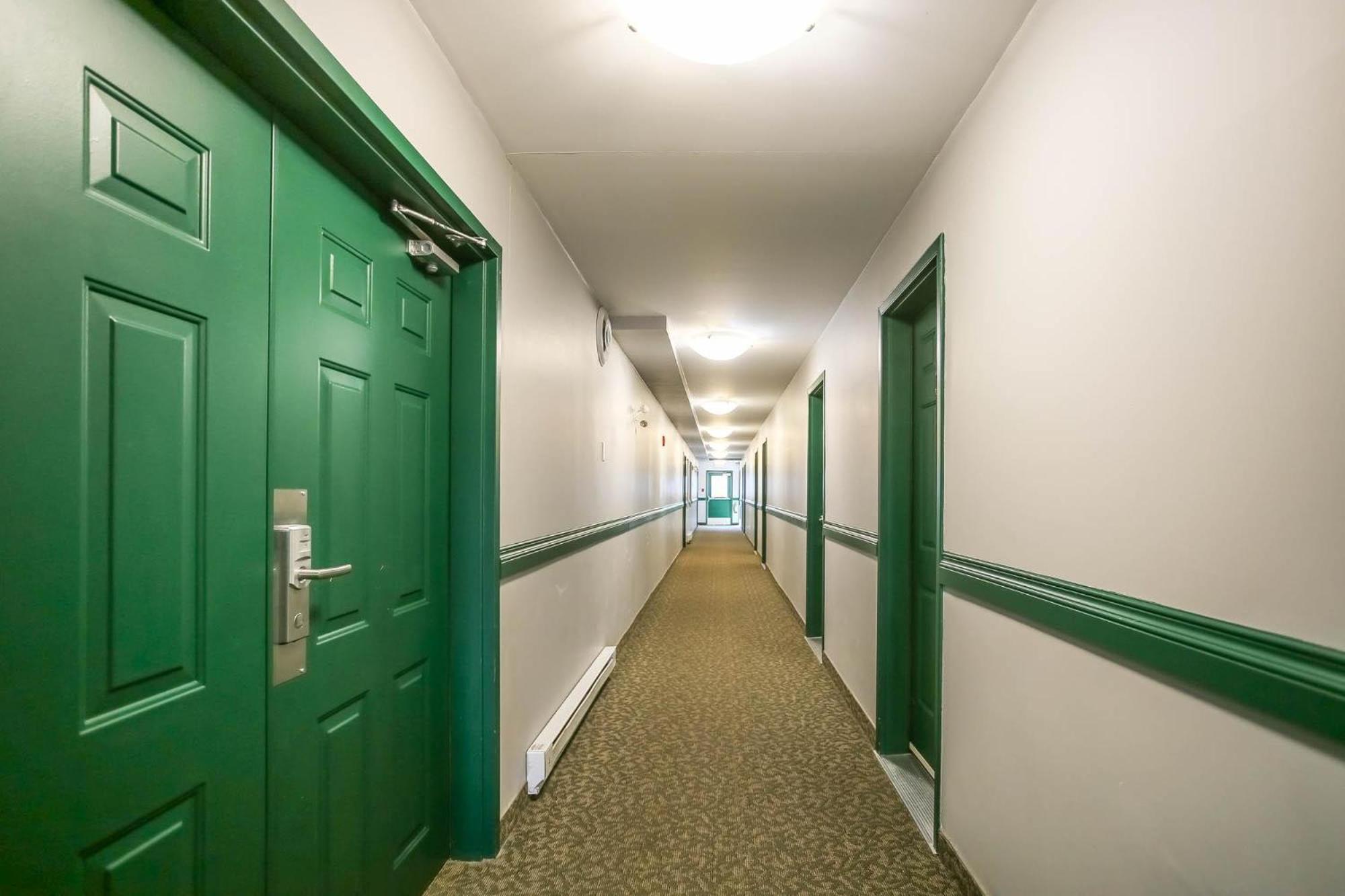 Altona Hotel 15/50