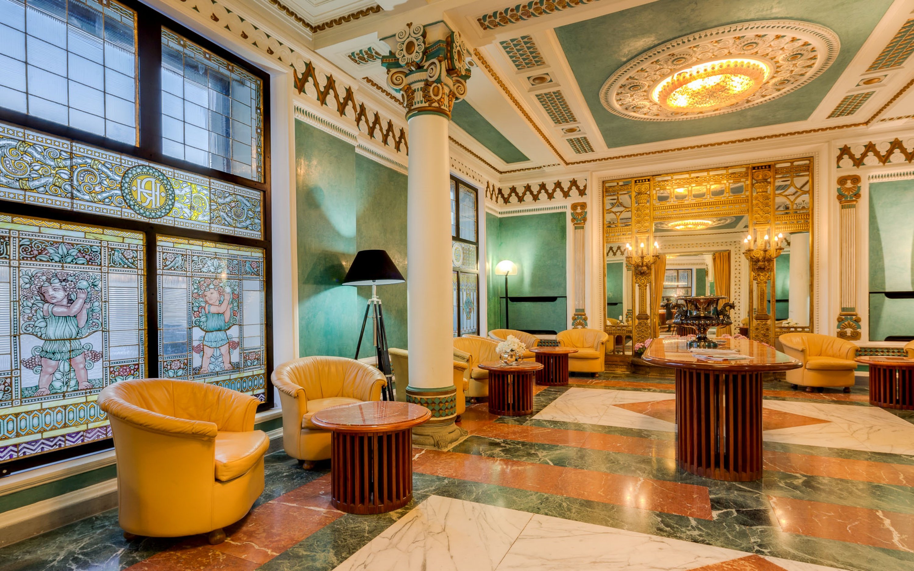 Roma Hotel 60/89