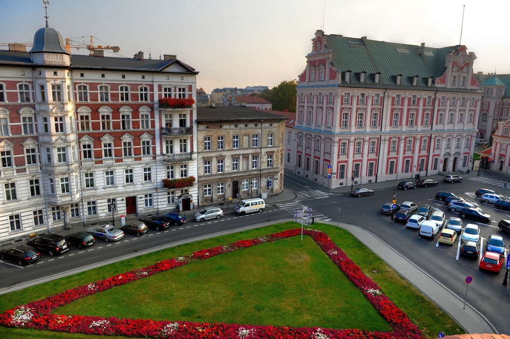 Hotel Kolegiacki 37/50