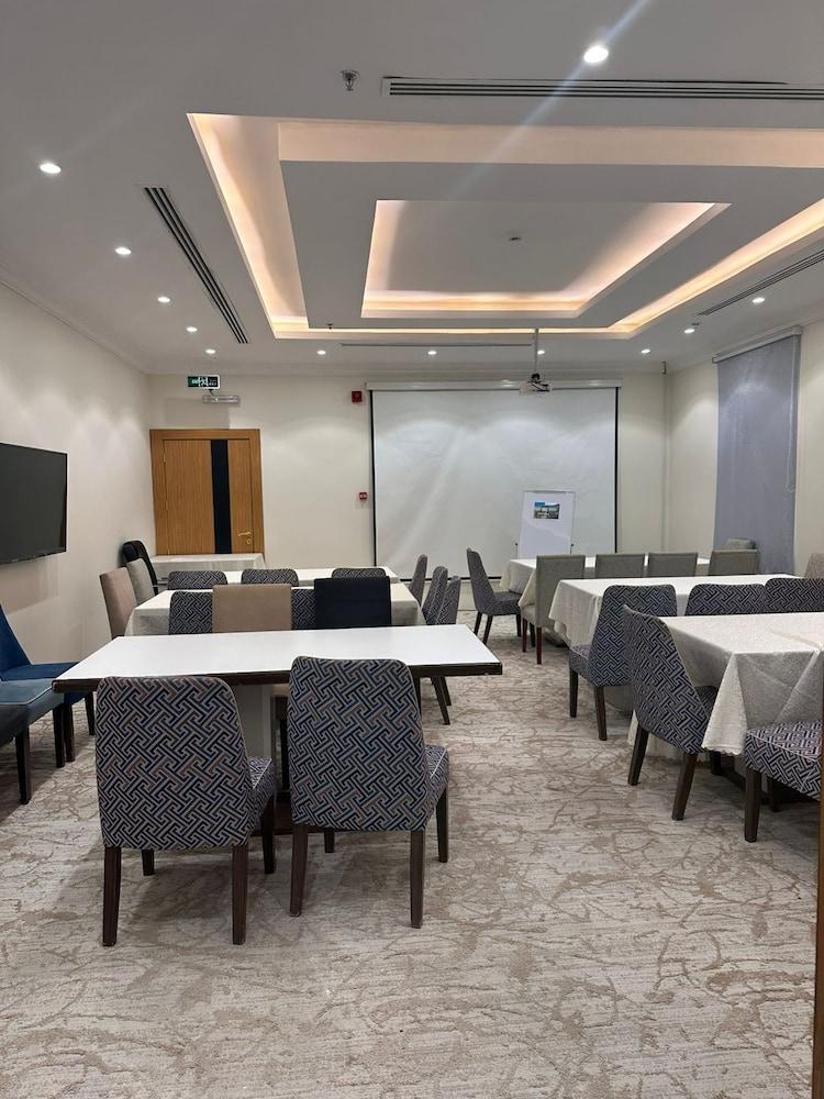 لو بارك كونكورد الربوة(Reef Home Luxury Hotel) 23/26