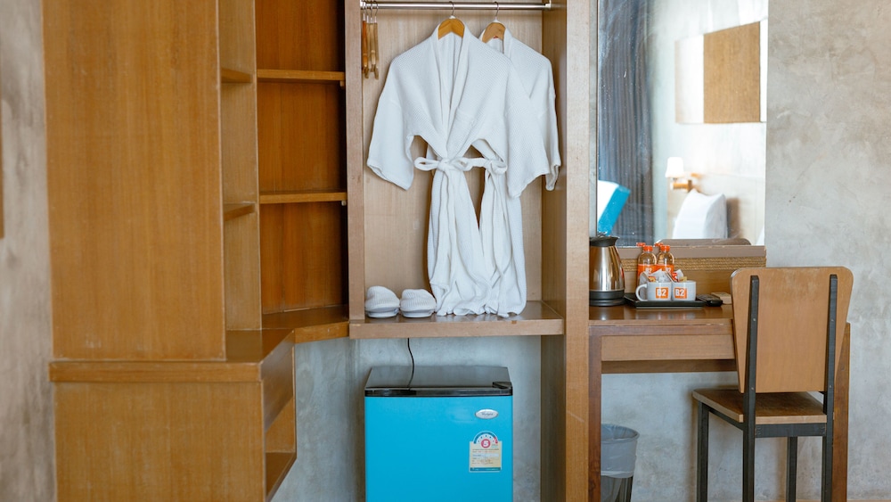 B2 Jomtien Pattaya Boutique Budget Hotel 55/60